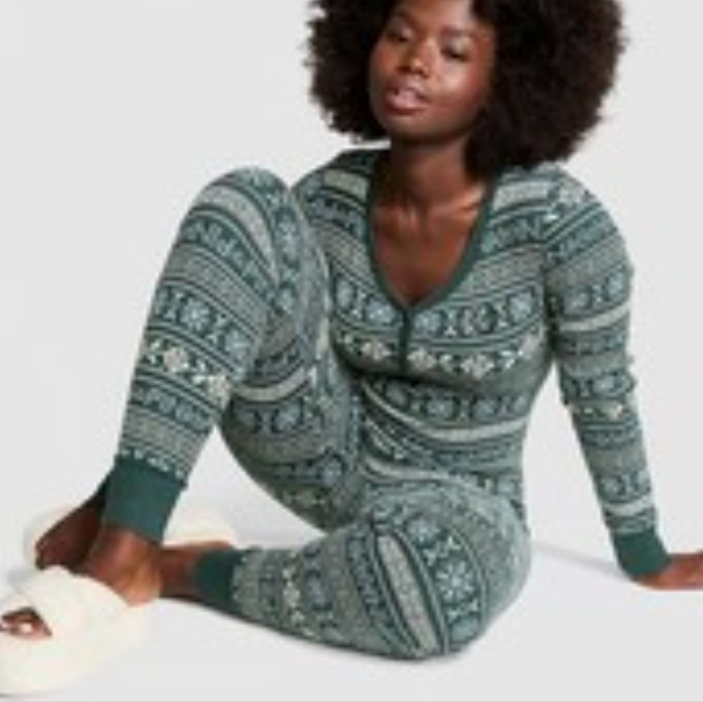 Victoria's Secret PINK Fairisle Green White Blue Thermal Onesie Pajamas Size XL